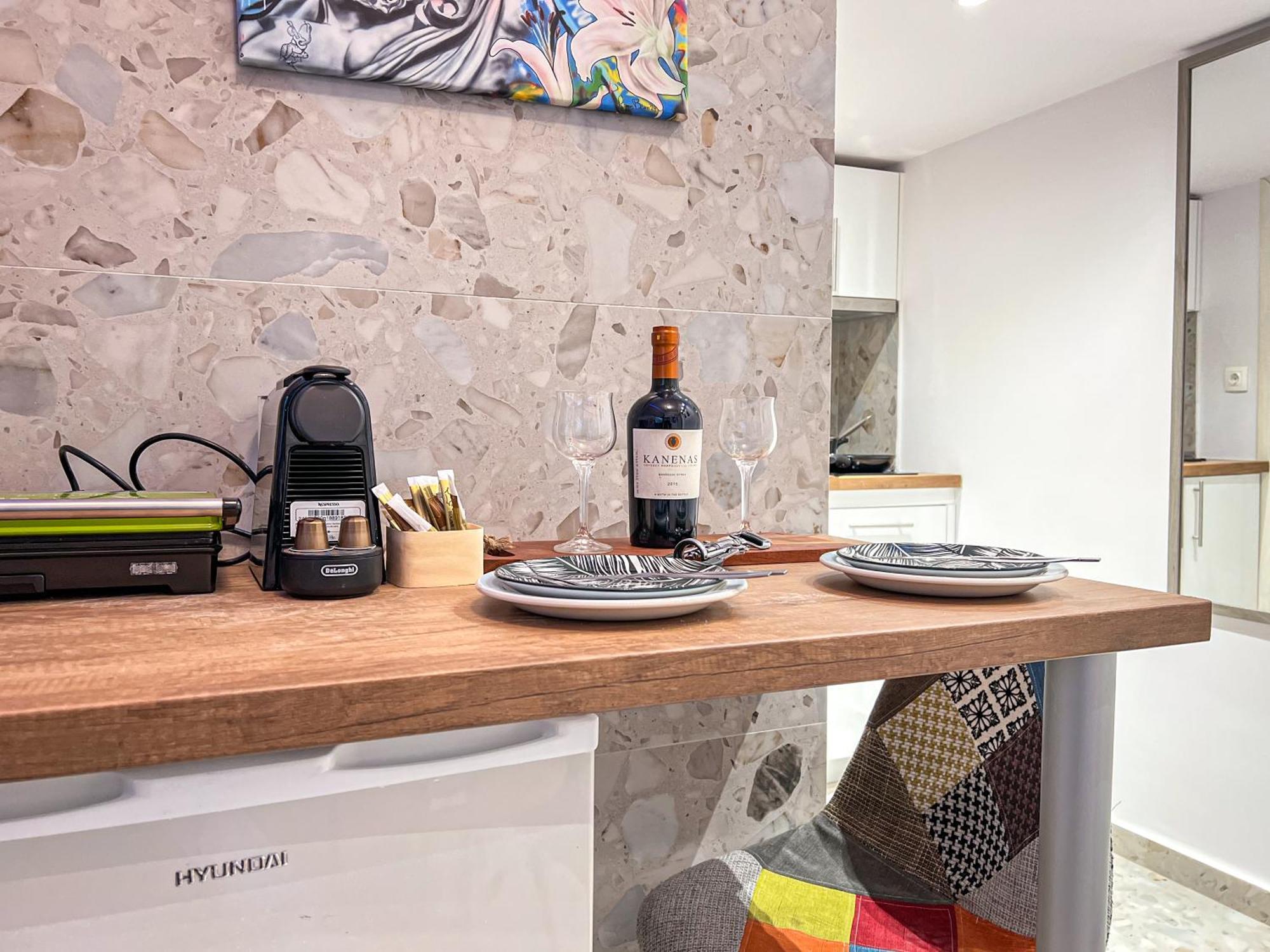 Апартаменты Daidalos Welcome Downtown Loft - Explore Center By Foot - Close To Arch Of Galerius