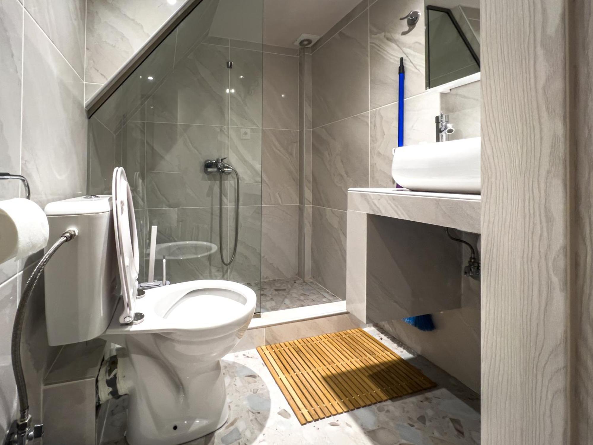 Daidalos Welcome Downtown Loft - Explore Center By Foot - Close To Arch Of Galerius Апартаменты *